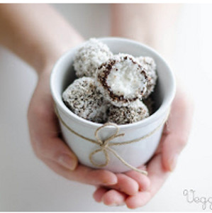 Vegan Coconut and Chocolate Balls